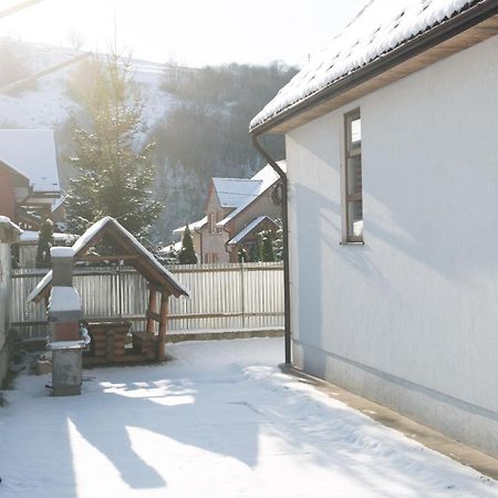 Sunhouse Villa Mizhhirya  Exterior foto